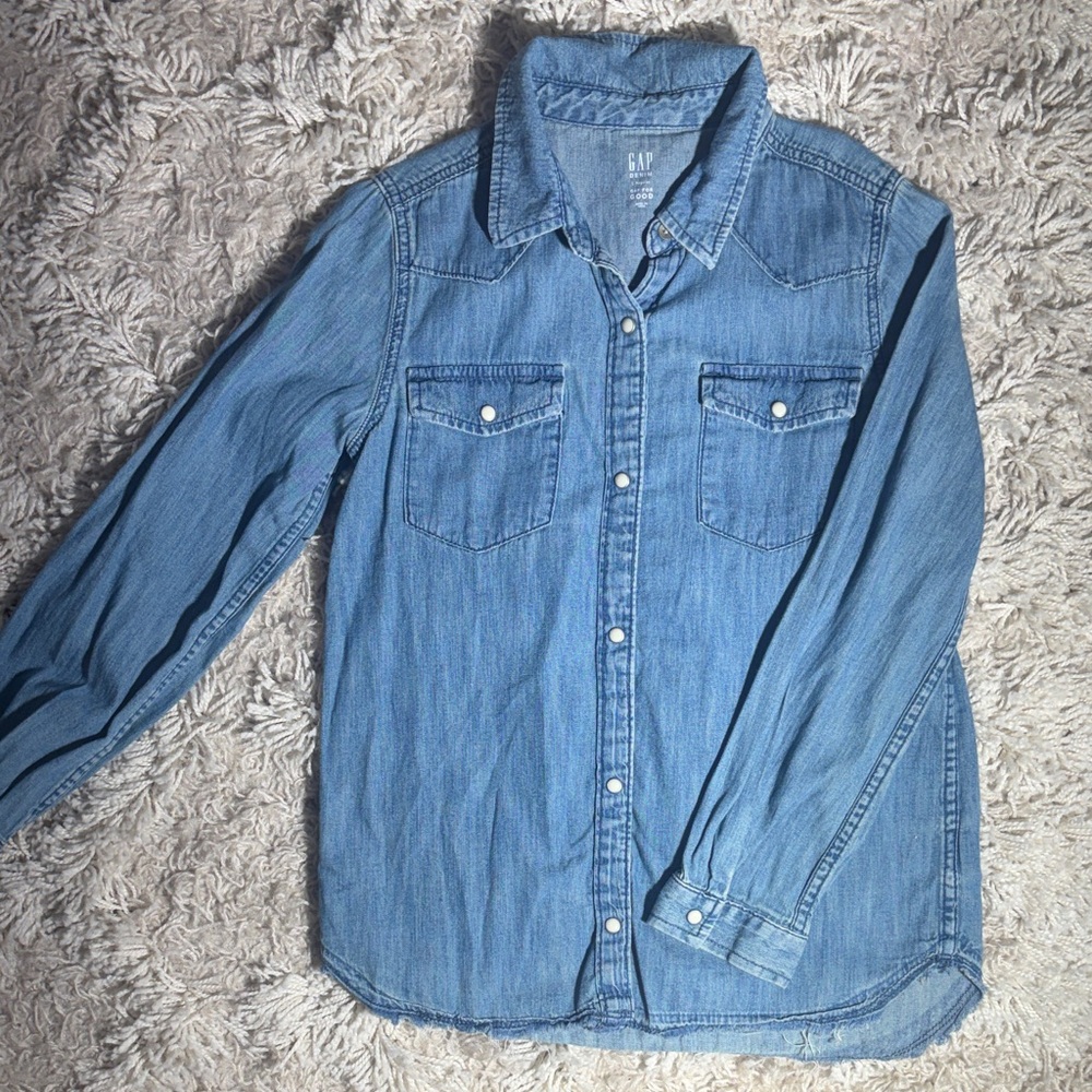 GAP Men's Casual Light Blue Button Down Shirt